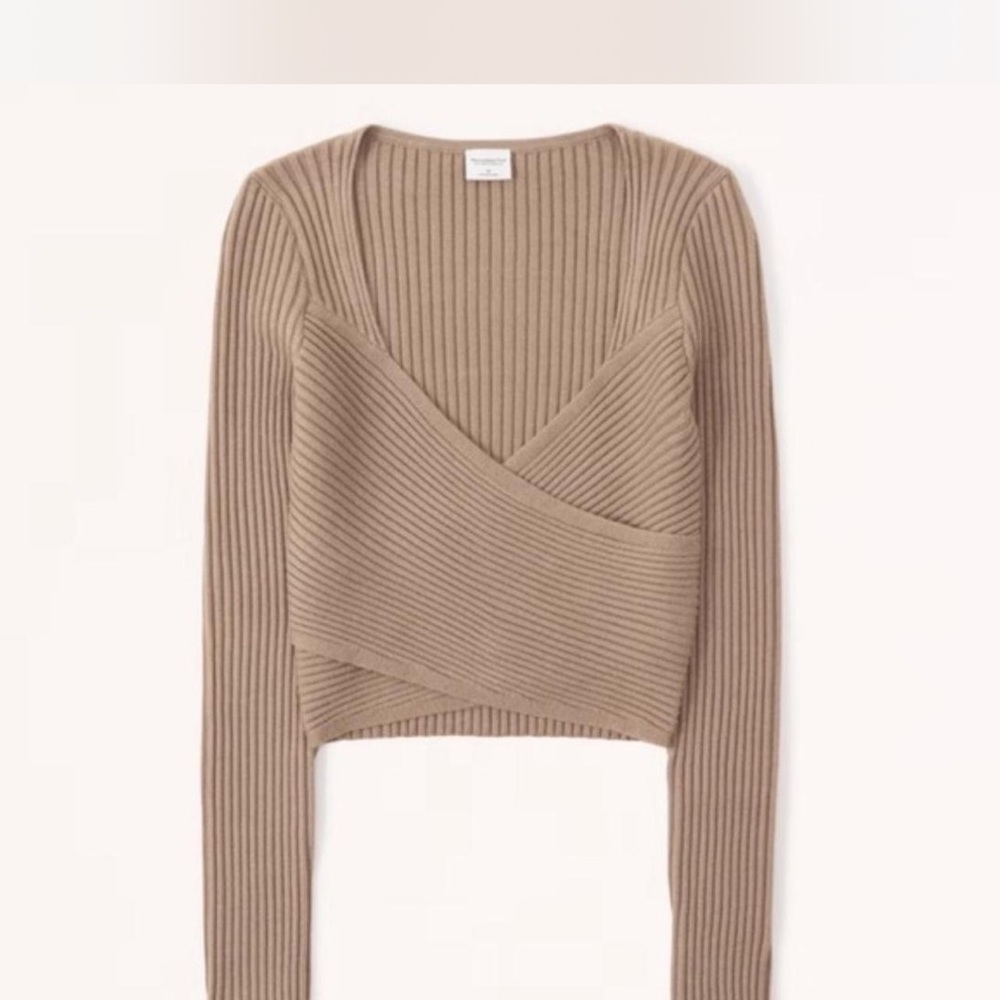 Abercrombie & Fitch LuxeLoft Slim Wrap Sweater in Taupe XS